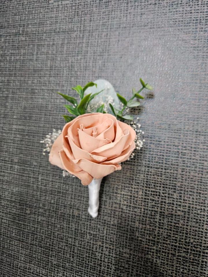 Boutonnieres by Painted Petals, handcrafted sola wood florals, Deltona, Florida